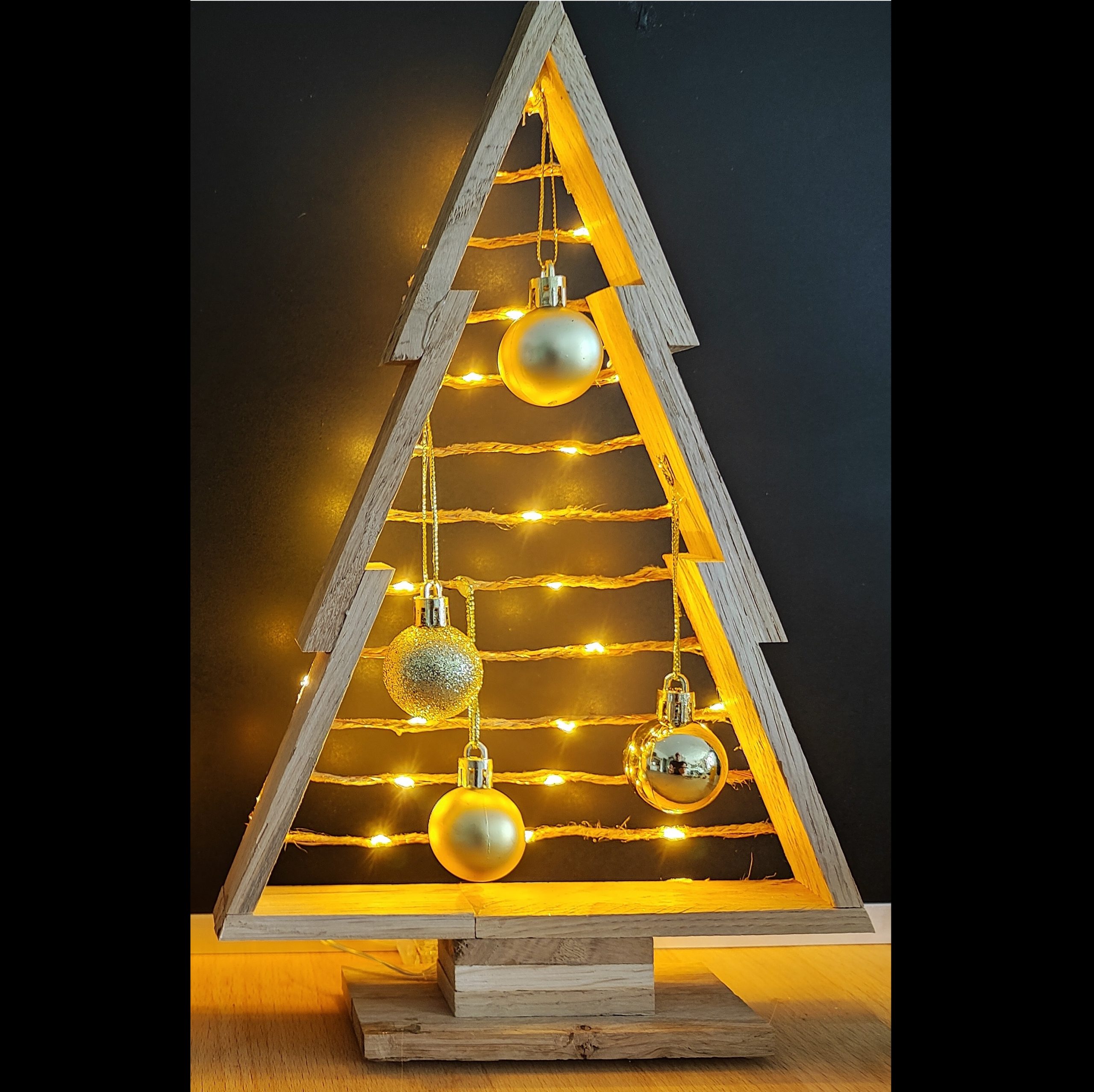 LED-Deko-Baum aus Eichenholz – ca. 30 cm, verschiedene Varianten – Bild 5