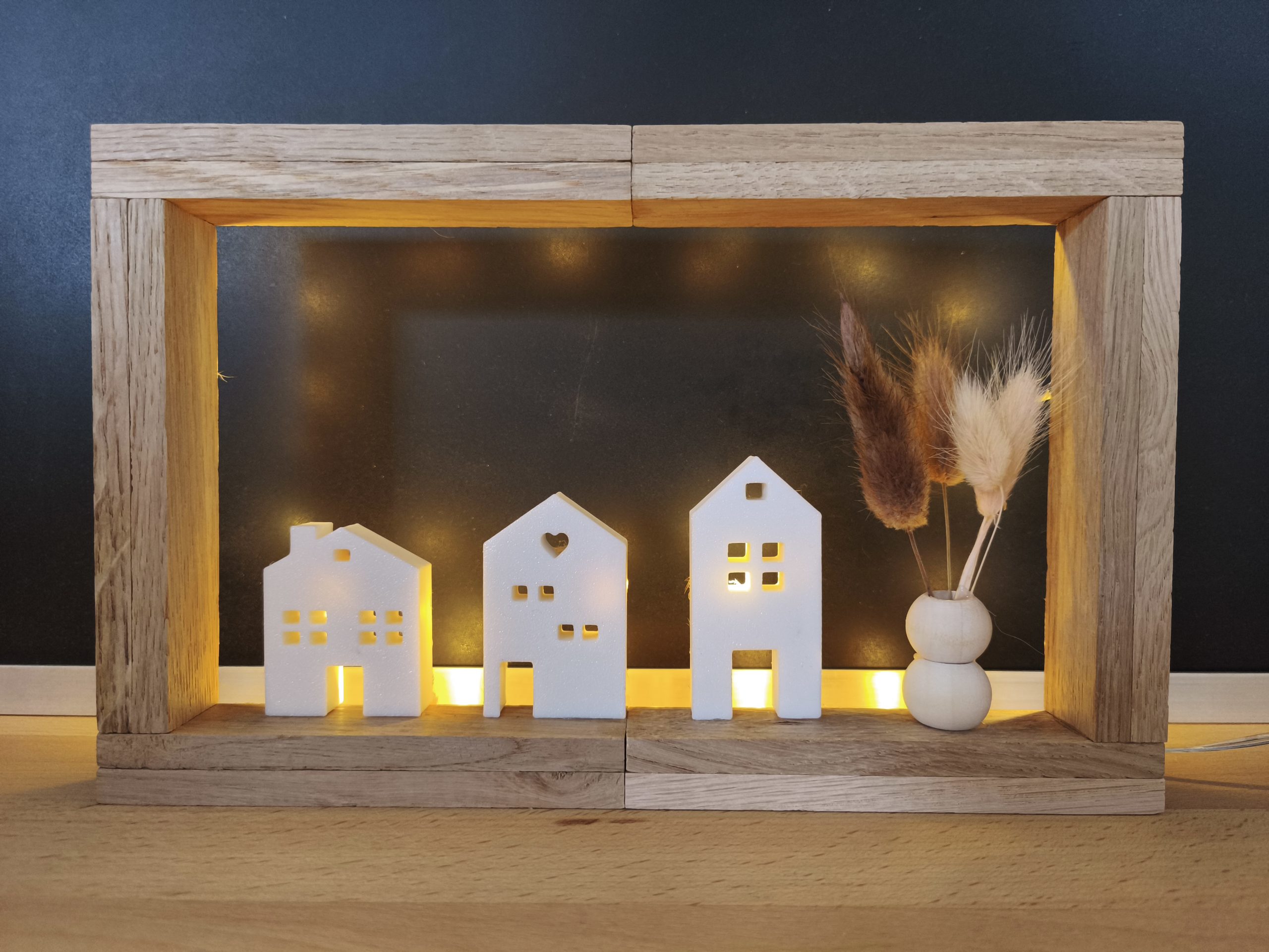 LED-Dekorahmen „HOME“ 26,4 x 14,4 im Eichenholz-Rahmen – Bild 3